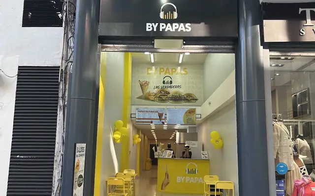 Local By Papas en Florida 816, CABA