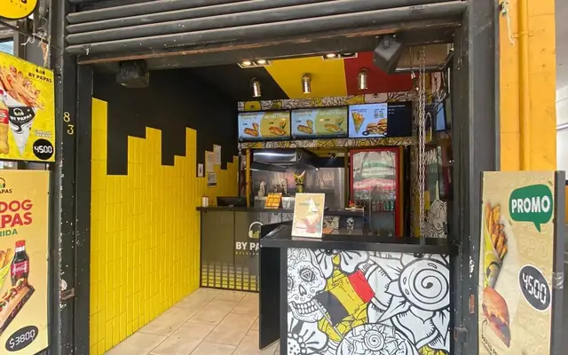 Local By Papas en Lomas de Zamora, Italia 83