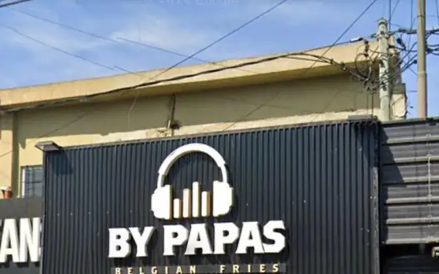 Fachada de By Papas Solano
